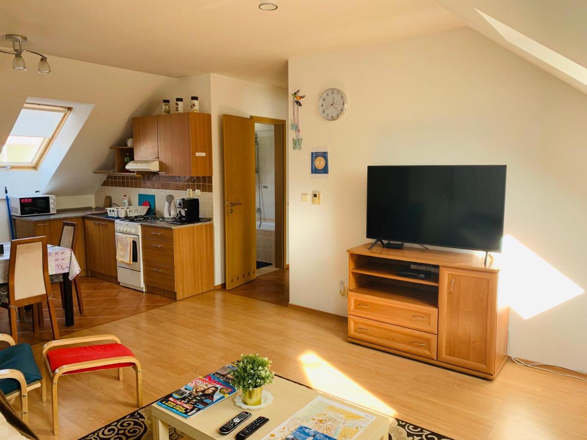 Apartment Biely Kostol ภายนอก รูปภาพ