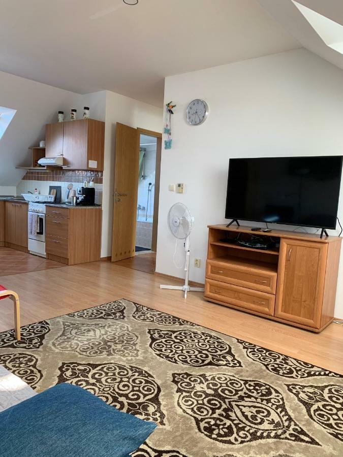 Apartment Biely Kostol ภายนอก รูปภาพ