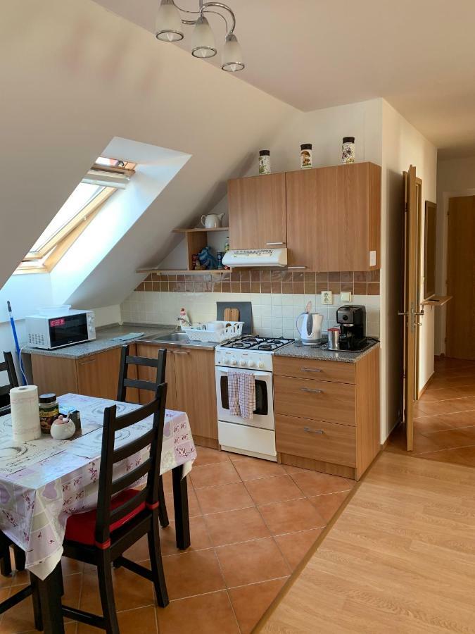 Apartment Biely Kostol ภายนอก รูปภาพ